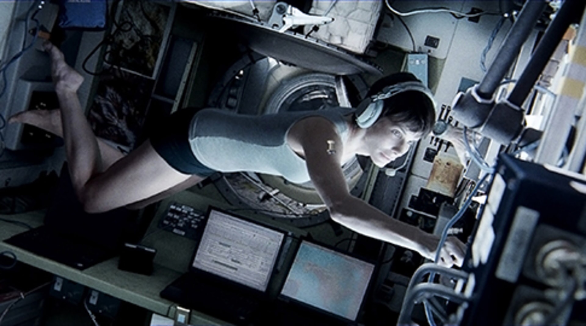Gravity - Image 7