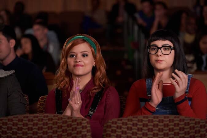 Watch Daphne and Velma