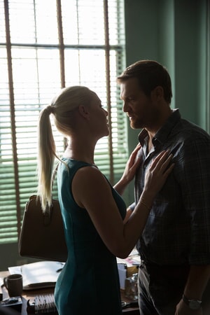 KATHERINE HEIGL as Tessa Connover and GEOFF STULTS as David Connover in Warner Bros. Pictures' dramatic thriller "UNFORGETTABLE," a Warner Bros. Pictures release.