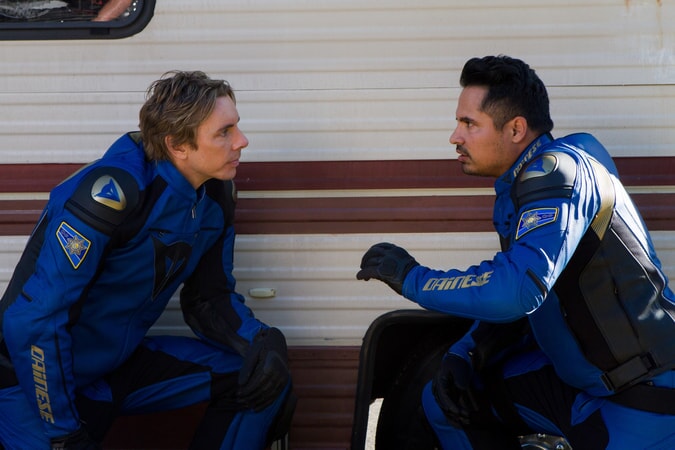 DAX SHEPARD as Jon and MICHAEL PEÑA as Ponch in Warner Bros. Pictures' action comedy "CHIPS," a Warner Bros. Pictures release.