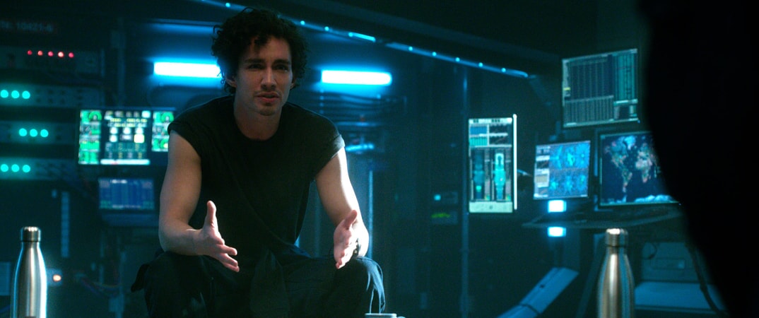 ROBERT SHEEHAN as Duncan in Warner Bros. Pictures' and Skydance's suspense thriller "GEOSTORM," a Warner Bros. Pictures release.